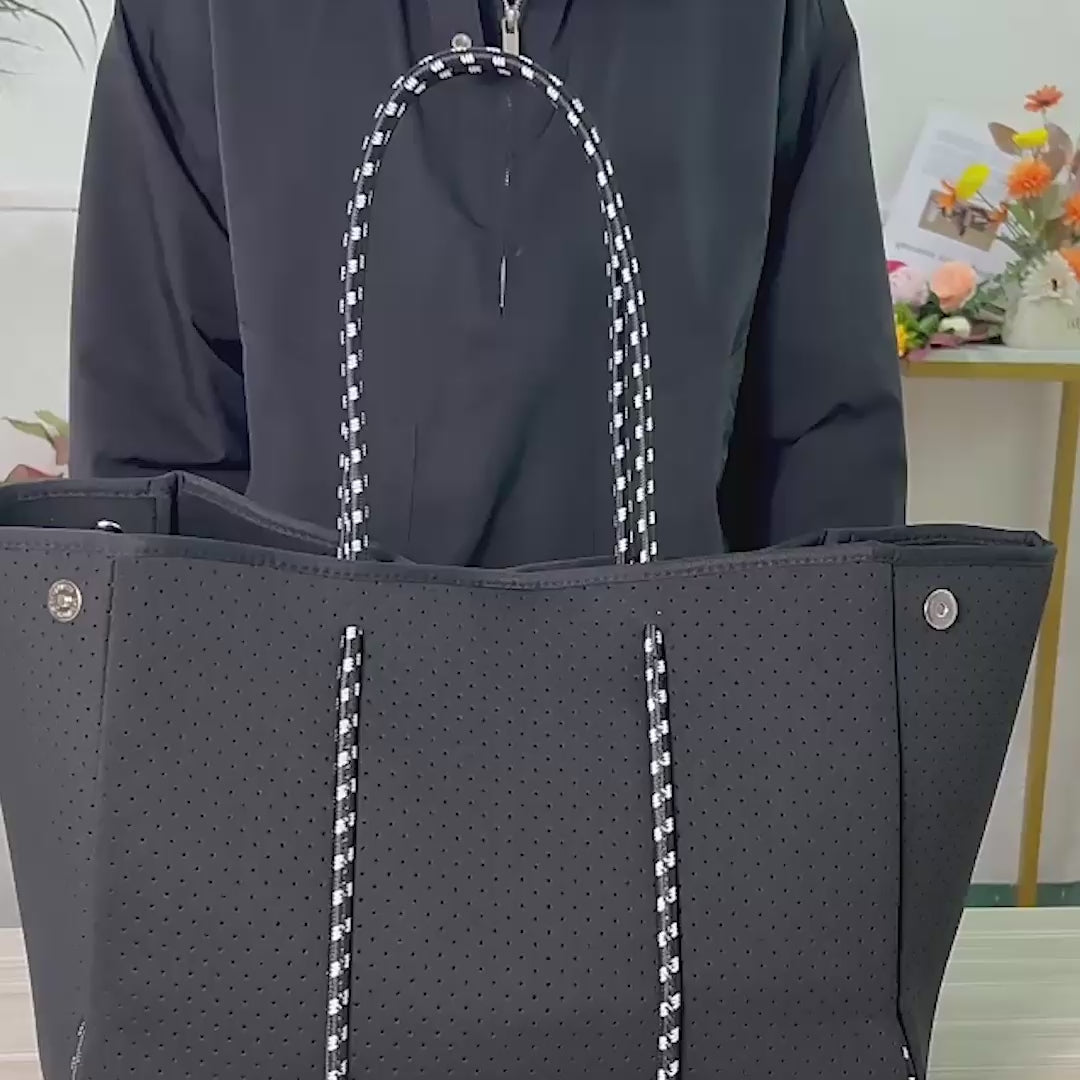 Load video: Neoprene Beach Bag - Blue Eye