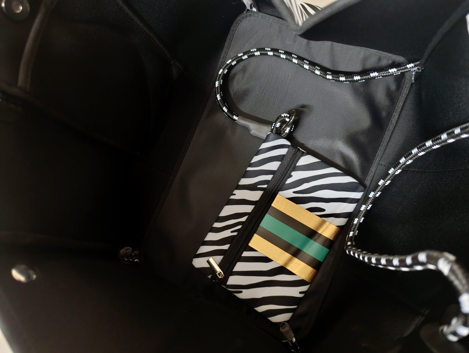 Neoprene Beach Bag - Zebra Pattern